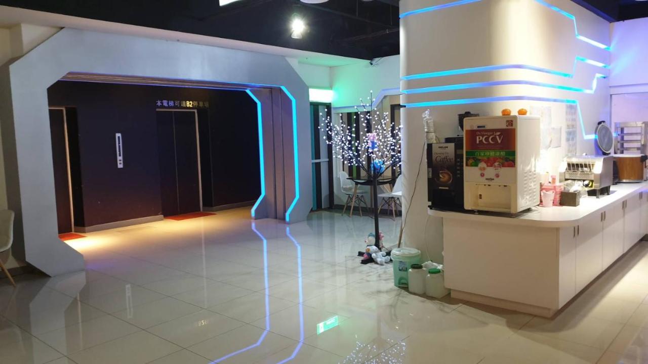 Galaxia Business Hotel Тайджун Екстериор снимка